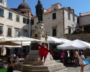 Foto mit Vereinsschal in Dubrovnik