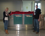 Foto mit Vereinsschal in Düsseldorf