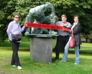 Foto mit Vereinsschal in Kiel