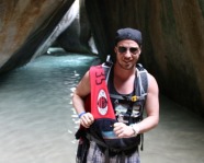 Foto mit Vereinsschal in Virgin Gorda