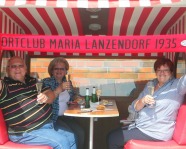Foto mit Vereinsschal in List auf Sylt