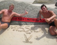 Foto mit Vereinsschal in Phuket